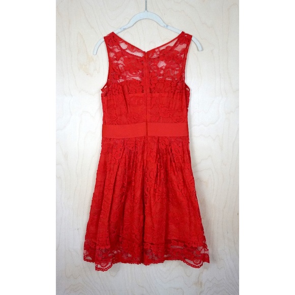 ModCloth (BB Dakota) "When the Night Comes" Red Lace Dress - Picture 2 of 14